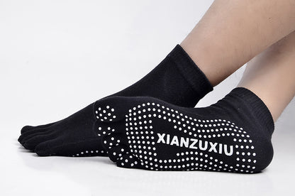 Men Pilates Socks Wholesale  Cotton Breathable Non-Slip Massage Yoga Socks Cotton YOGA Sports Five-finger Socks 5 toe socks