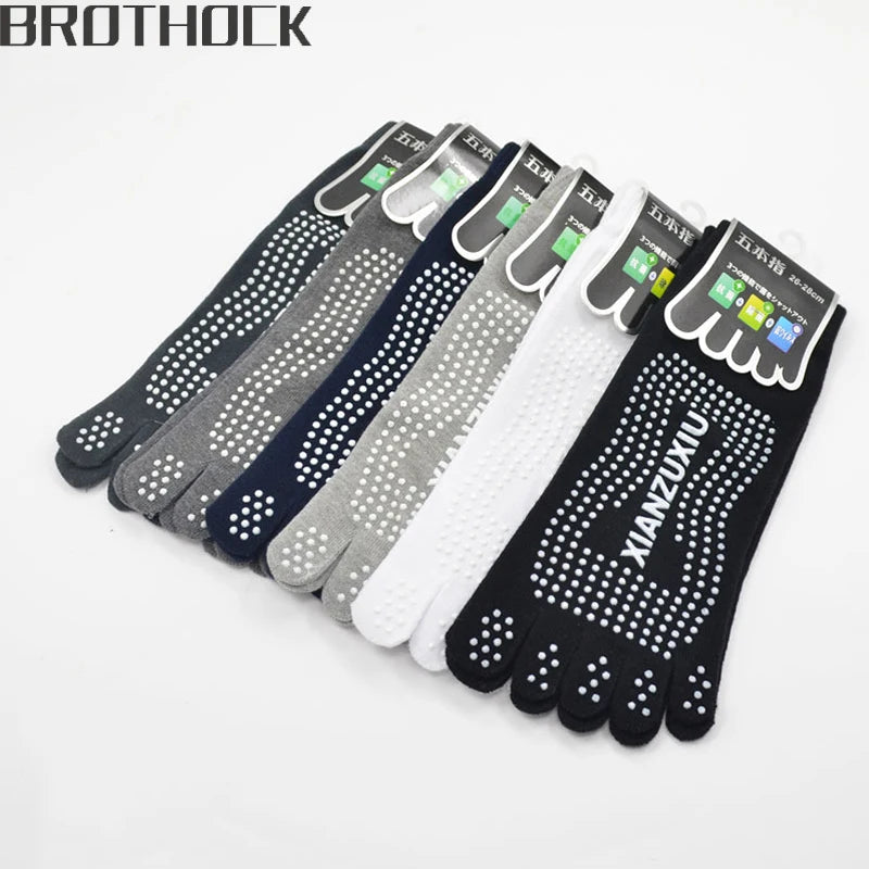 Men Pilates Socks Wholesale  Cotton Breathable Non-Slip Massage Yoga Socks Cotton YOGA Sports Five-finger Socks 5 toe socks