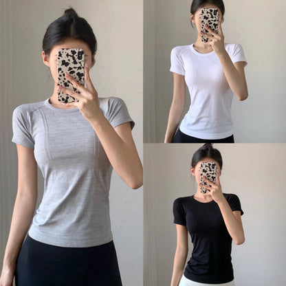 Yoga Suits for Women in Spring Summer New Sports Tops Integrated with Slim Short-sleeved T-shirt Running Training Fitness Suits